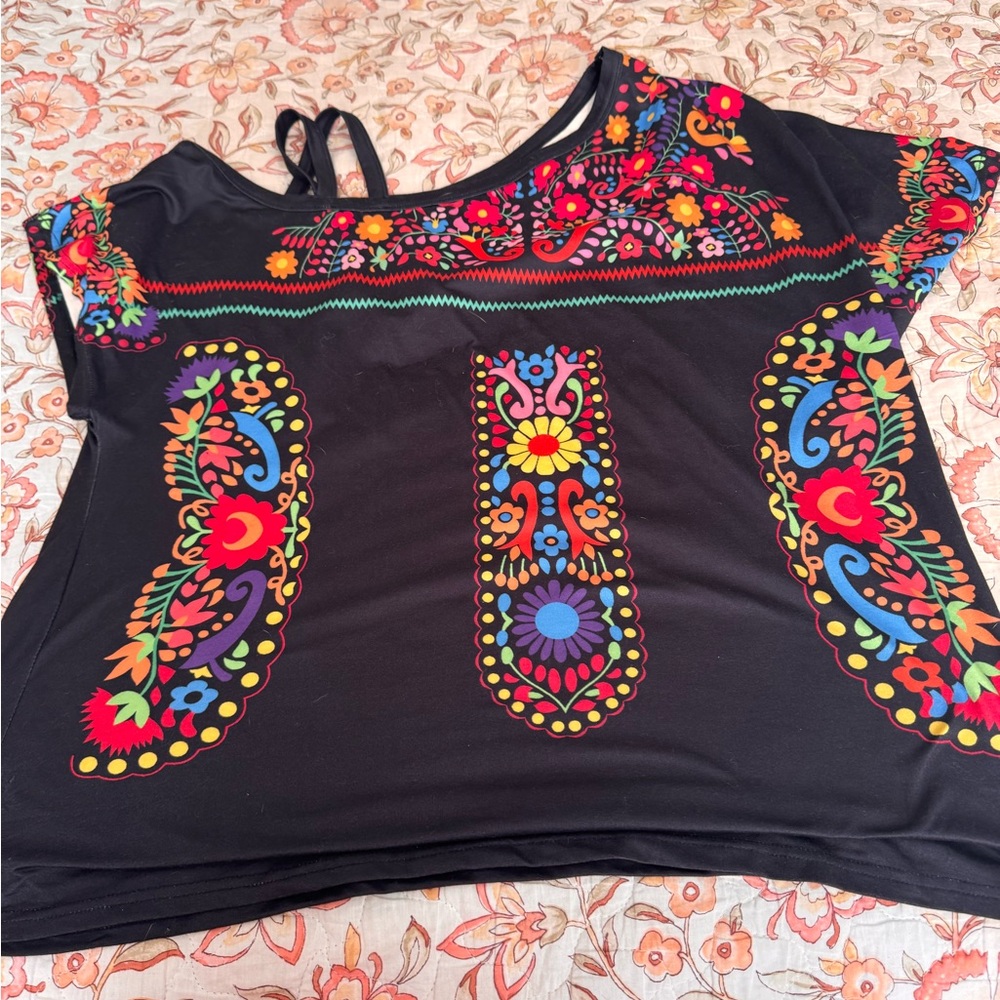Source Unknown Black Top with Multicolor Embroidery